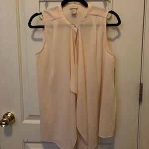 Sleeveless flowy button up chiffon blouse